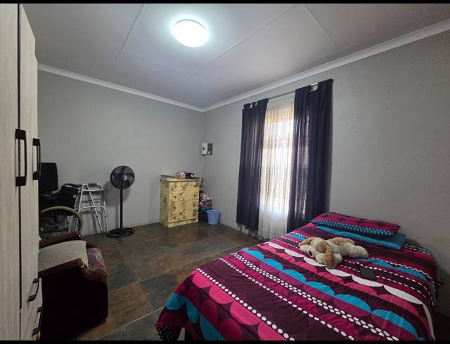 4 BEDROOM HOUSE FOR SALE IN GENERAL ALBERTSPARK